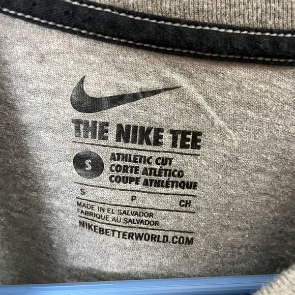 Nike T-Shirt Mens Small - Picture 3 of 3